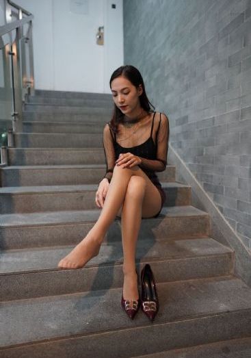 在书房边被躁H_高清完整无删减高清视频播放