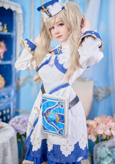 欧美 唯美 清纯 偷拍_欧美在线观看