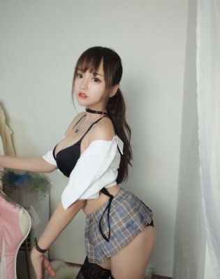 特级全黄久久久久久久久_国产剧电影完整版