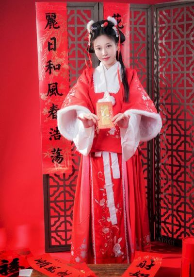 大胸美女被cao哭_HD在线观看电视