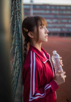 老扒和三个ll喜妇妇爽歪歪_无广告免费播放高清电影
