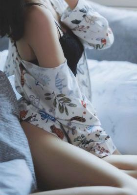 《曼娜艳荡性史》_DVD电影完整版在线观看