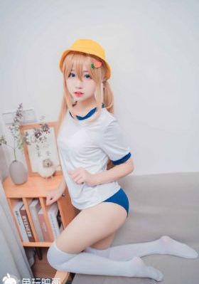 娇妻在厨房被朋友玩喷_720高清视频观看