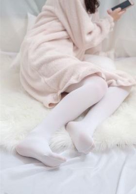 久久恋足品尝玉足美脚_1080P免费观看视频