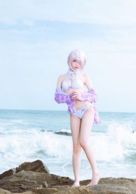 艹老女人的逼视频_4K视频大全